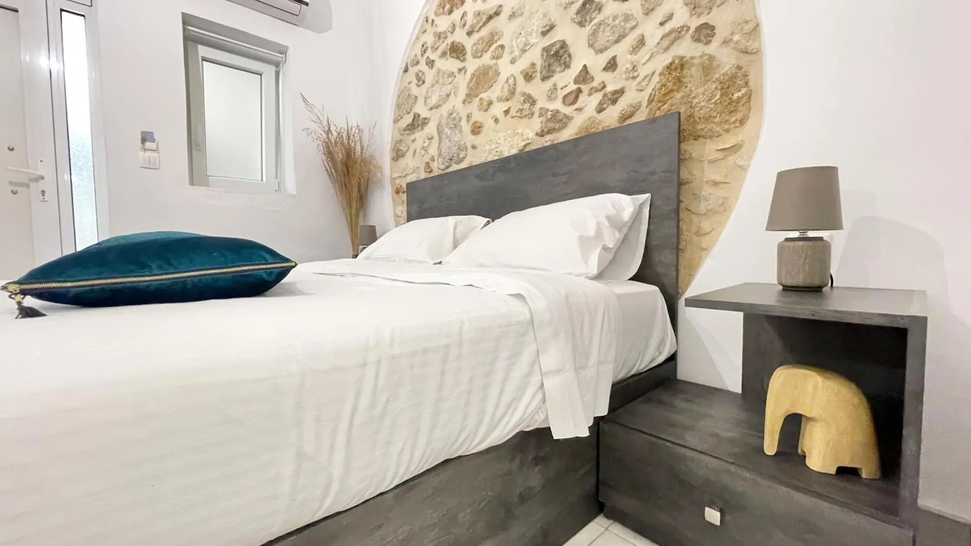 Studios 23 Ретимно